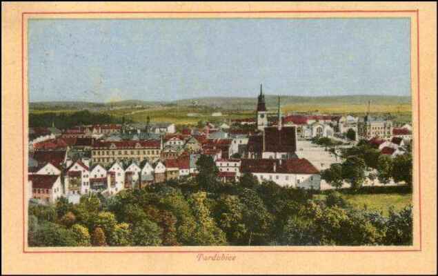 Město Pardubice v r. 1910 - rok po založení esperantského klubu ve městě.
La urbo Pardubice ne 1910 , unu jaron post fondo de Esperanto-klubo en la urbo.